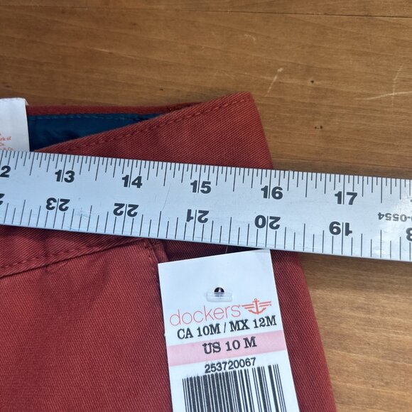 Dockers Rust red Pant Soft khaki straight Truly Slimming Size 10 Women’s Med New - Picture 5 of 7